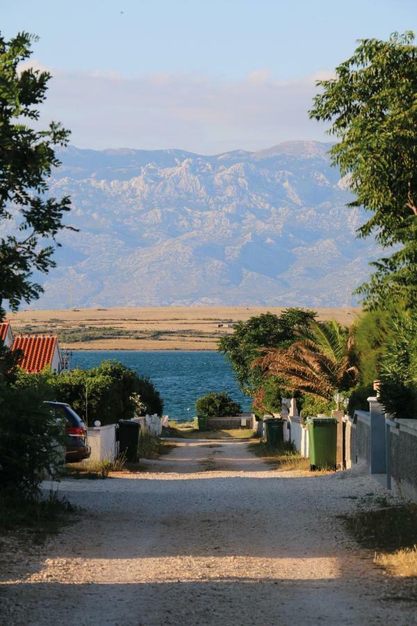 Villa Duga - Familie Il - I Vanovic Lamarra Urlaub Auf Vir Exterior foto